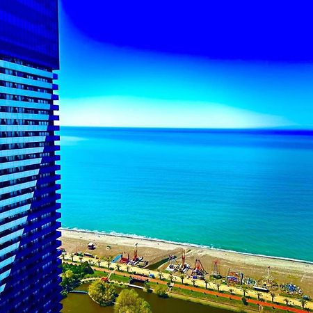 Delux Sea View Aparthotel In Orbi City บาทูมิ ภายนอก รูปภาพ