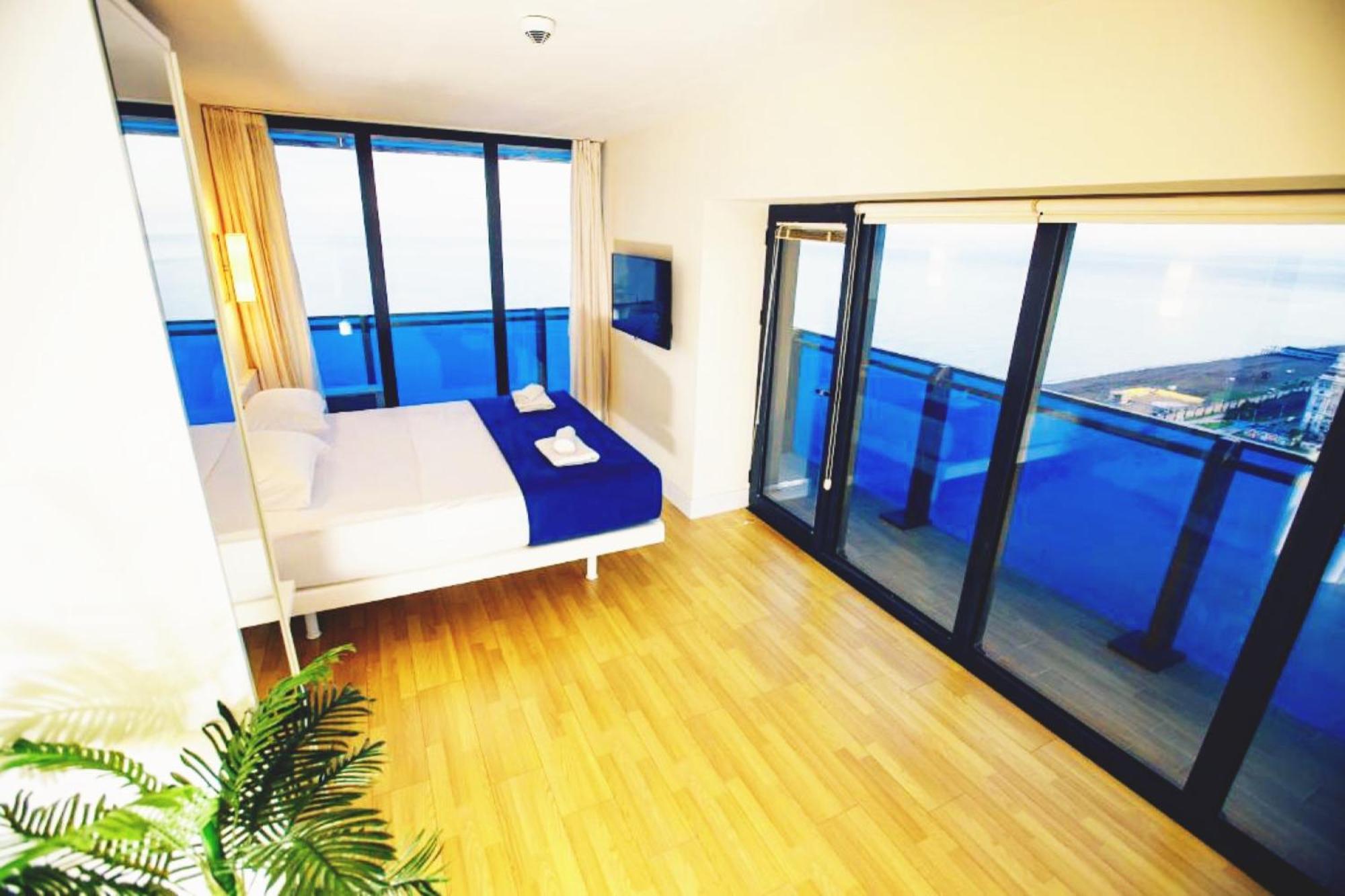 Delux Sea View Aparthotel In Orbi City บาทูมิ ภายนอก รูปภาพ