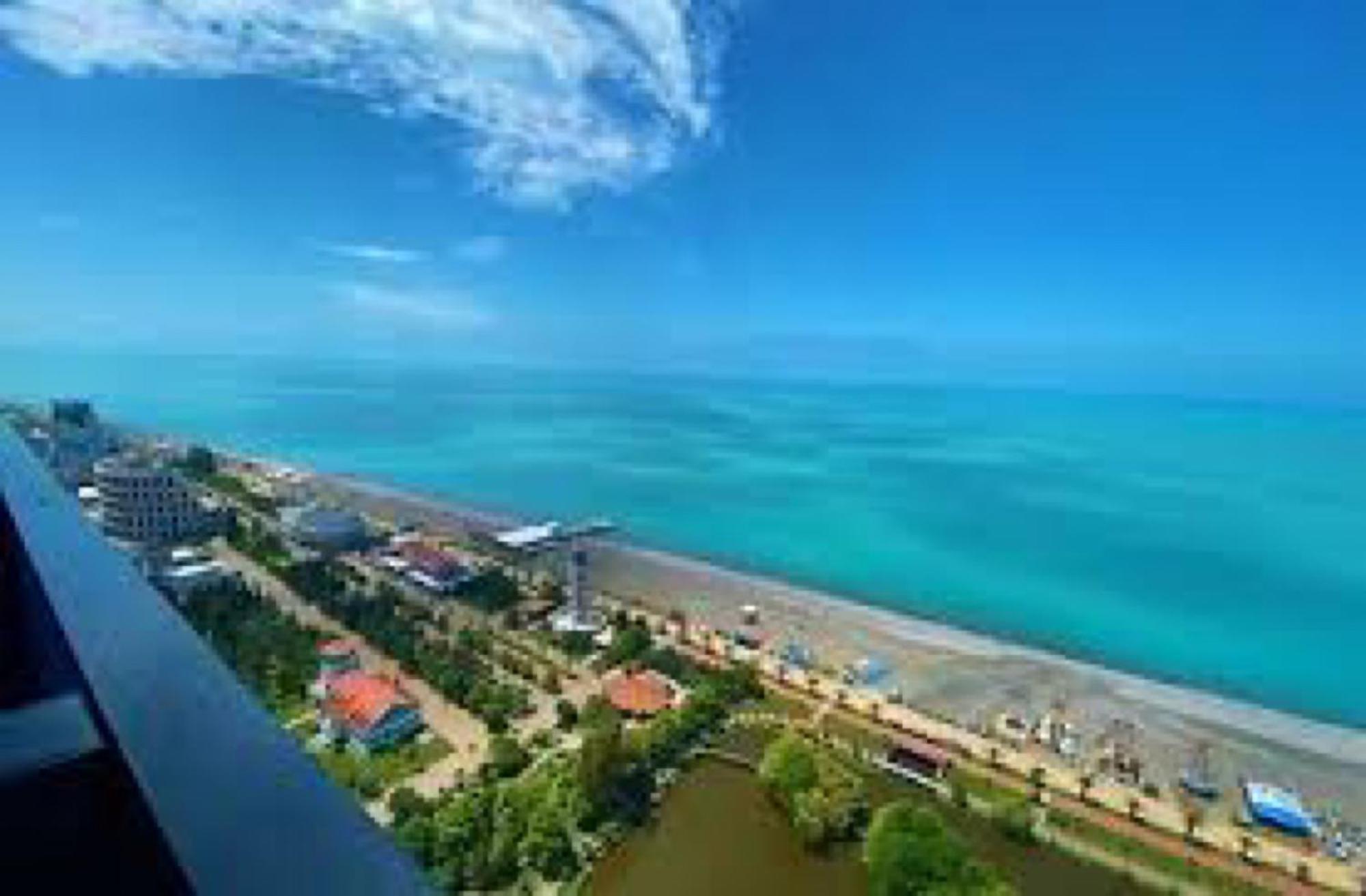 Delux Sea View Aparthotel In Orbi City บาทูมิ ภายนอก รูปภาพ