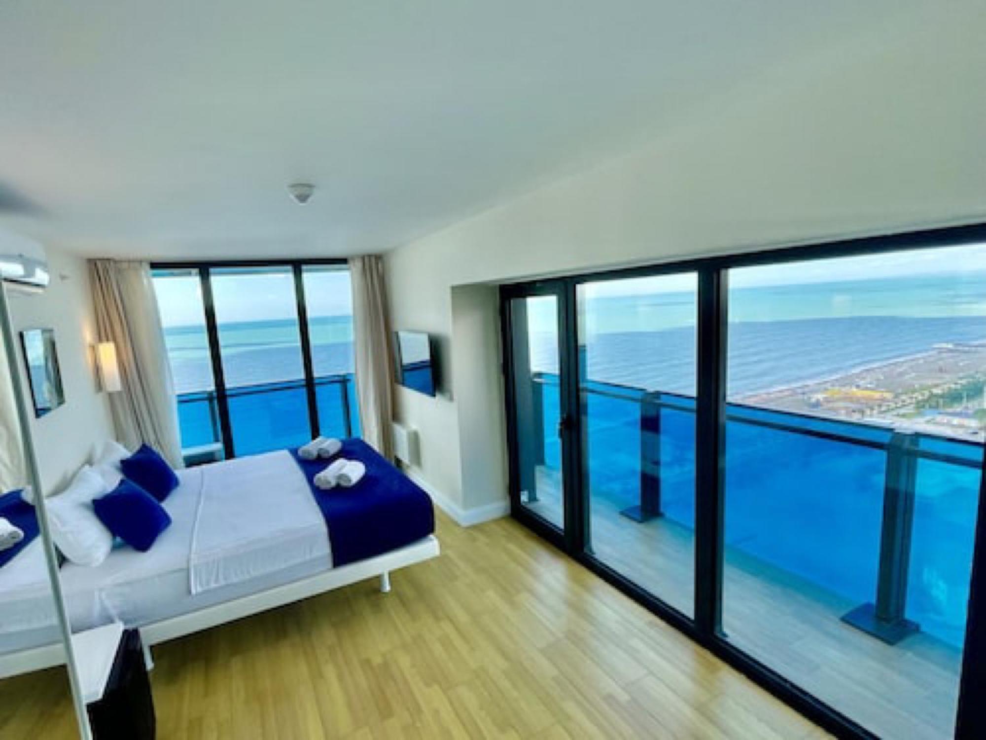 Delux Sea View Aparthotel In Orbi City บาทูมิ ภายนอก รูปภาพ