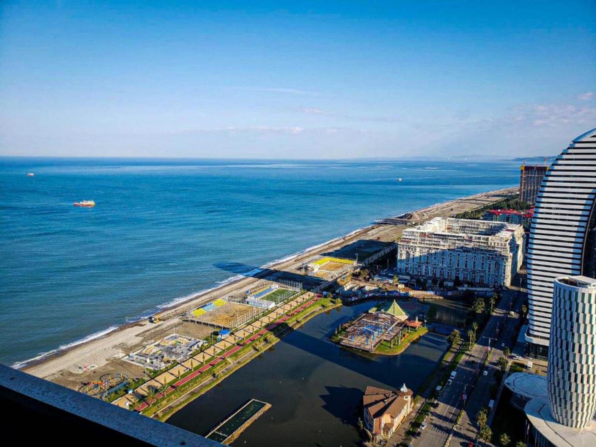 Delux Sea View Aparthotel In Orbi City บาทูมิ ภายนอก รูปภาพ