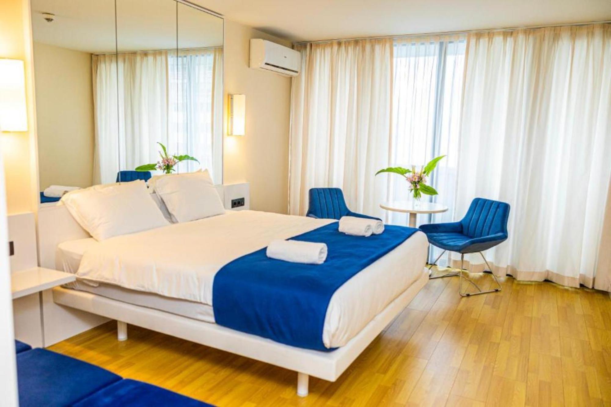 Delux Sea View Aparthotel In Orbi City บาทูมิ ภายนอก รูปภาพ